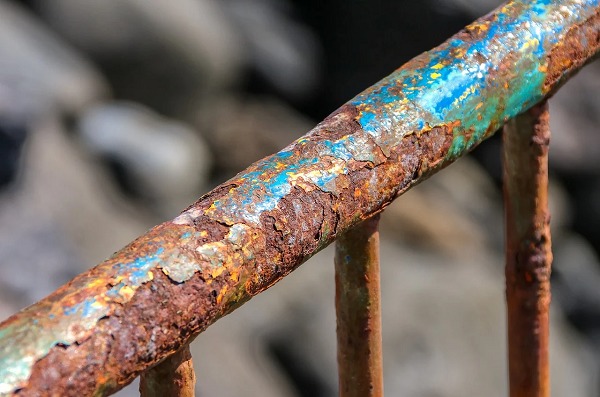 plastifikacija metala ili klasično farbanje